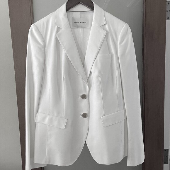 Banana Republic White Summer Suit - Picture 1 of 9